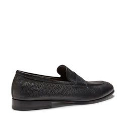 Men’s black leather loafer