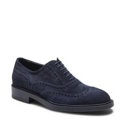 Wilson Oxford shoe with openings and indentations in soft navy blue suede