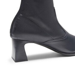 Women's ankle boot with rear zip in navy blue stretch leather