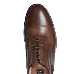 Chestnut-colored leather lace-up