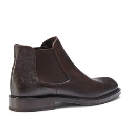 Men’s chestnut-colored leather ankle boot