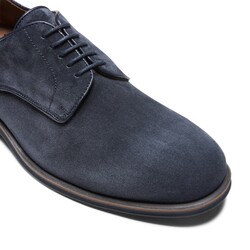 Zapato de ante con cordones azul marino