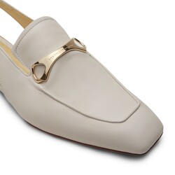 Ivory-colored leather slingback sandal