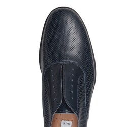 Туфли на шнуровке из перфорированной кожи темно-синего цвета