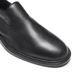 Black deerskin slipper