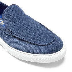 Ocean-colored suede Yacht loafer