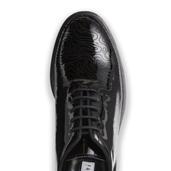 Black patent leather Oxford shoe