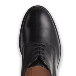 Women’s derby shoe made of black leather