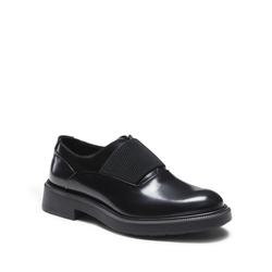 Derby shoe in smooth black leather