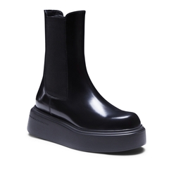 Beatle boot in black leather