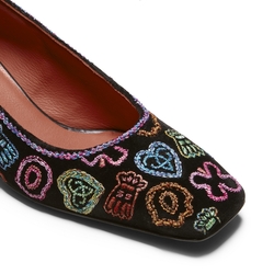 Embroidery Pump