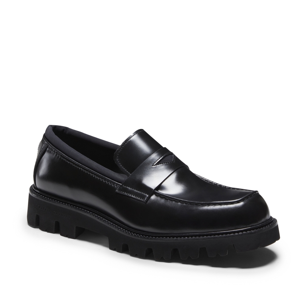 Smooth black leather loafer