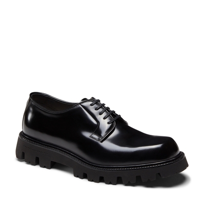 Lace-up Derby shoe in smooth black leather