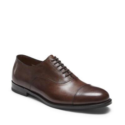 Chestnut-colored leather lace-up