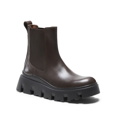 Combat Beatle boot in ebony leather