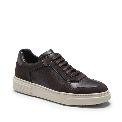 Smooth mahogany leather sneaker